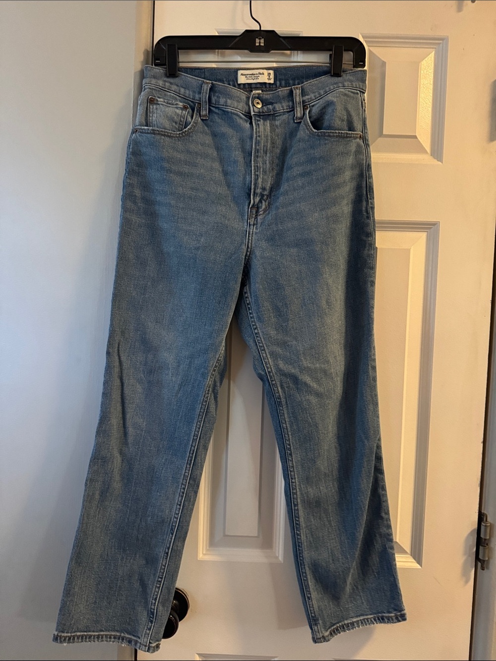 Abercrombie & Fitch The Ankle Straight Ultra High Rise Curve Love